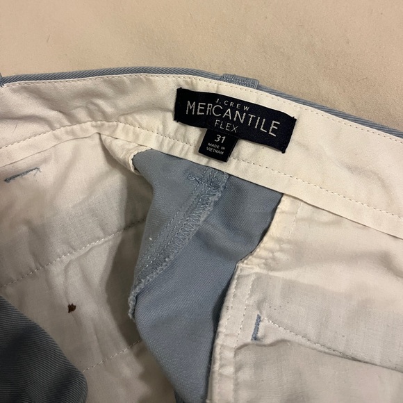 JCrew Men’s Shorts with 5” Inseam, 31” waist, in light blue - Picture 3 of 4
